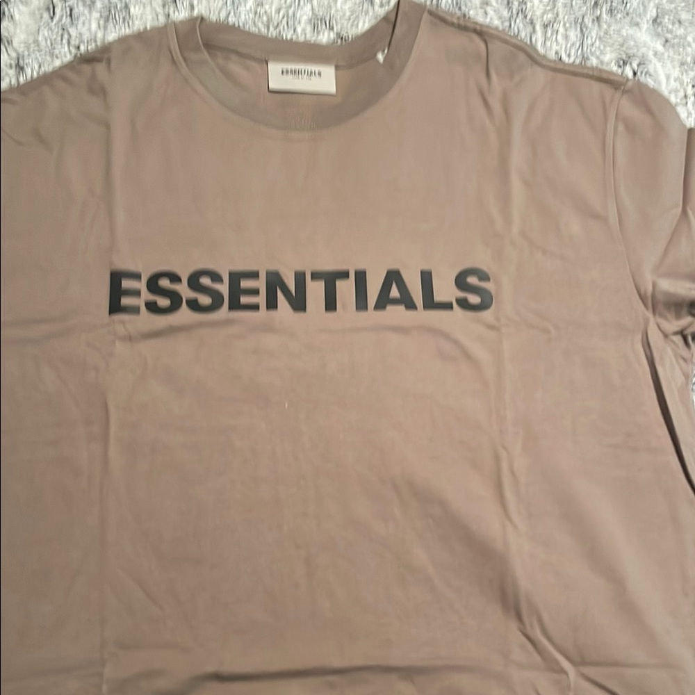 Essentials Taupe men’s T-Shirt size medium